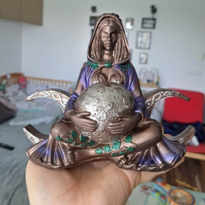 Moder Jord kunststatue