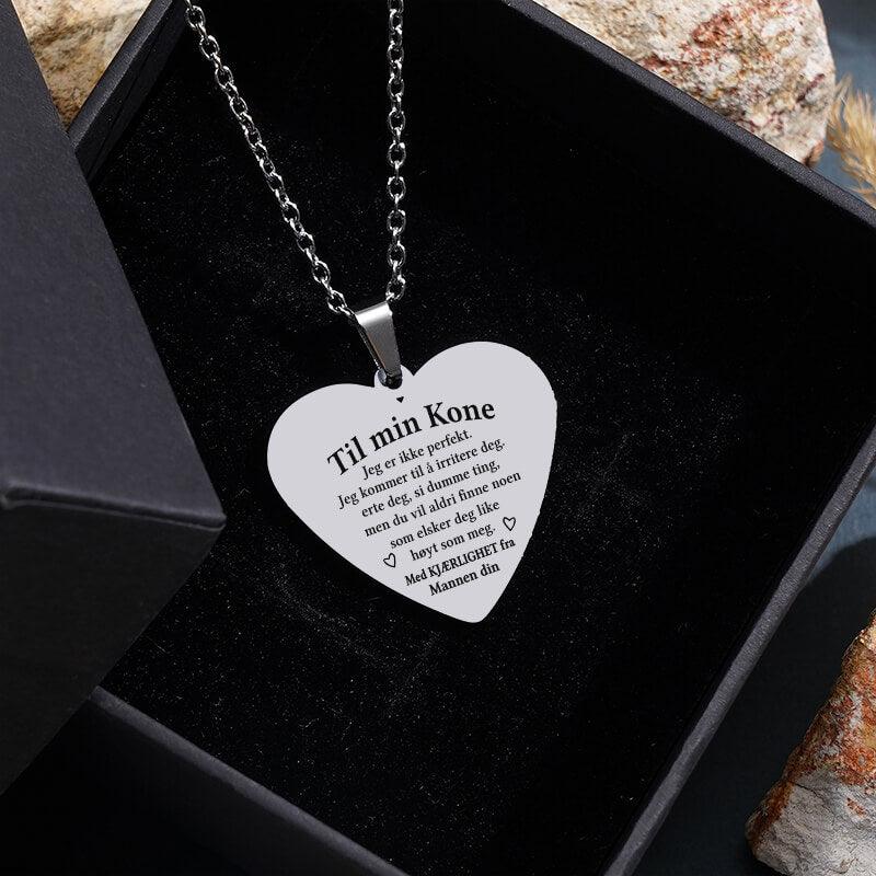 Sammen er vi alt – Hjerteanheng gravert fra mann til kone - Kosteppe