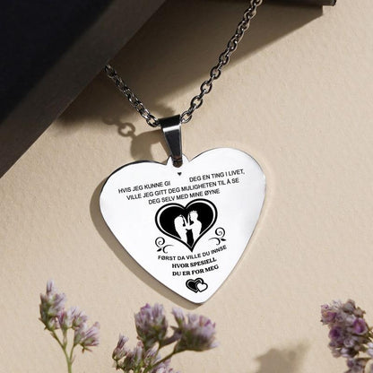 Mitt hjerte i dine hender – Hjerteanheng gravert til en kjæreste - Kosteppe