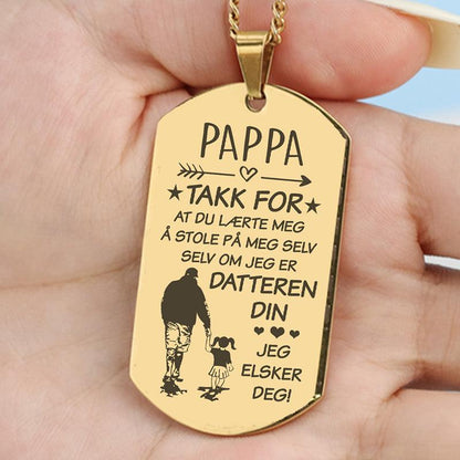 Jeg er stolt av deg – Anheng gravert fra datter til far - Kosteppe