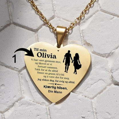 Lykken er nær - Hjerteanheng gravert fra mann til kone - Kosteppe